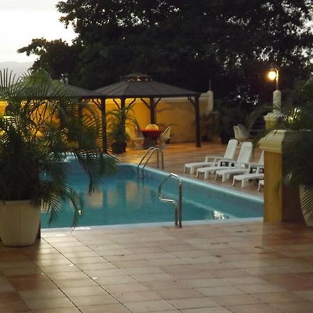 מונטגו ביי Grandiosa Hotel מראה חיצוני תמונה