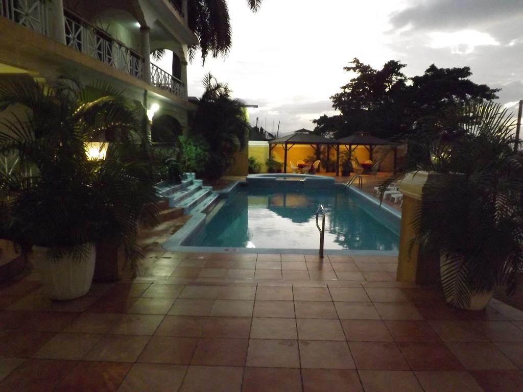 מונטגו ביי Grandiosa Hotel מראה חיצוני תמונה