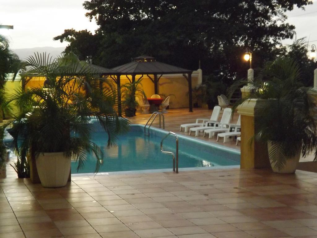 מונטגו ביי Grandiosa Hotel מראה חיצוני תמונה