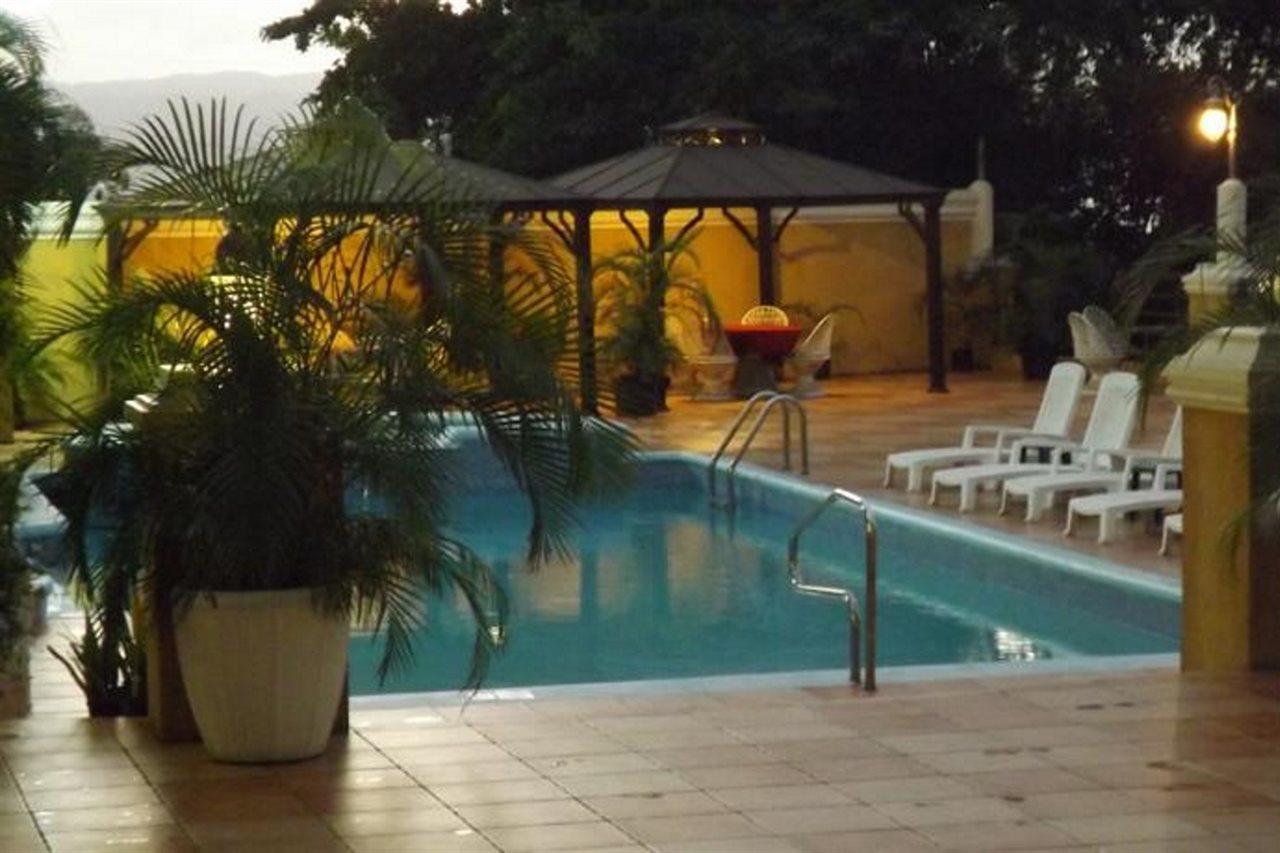 מונטגו ביי Grandiosa Hotel מראה חיצוני תמונה