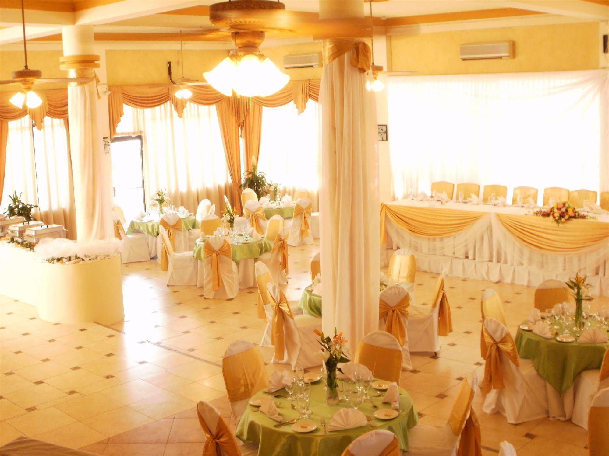 מונטגו ביי Grandiosa Hotel מראה חיצוני תמונה