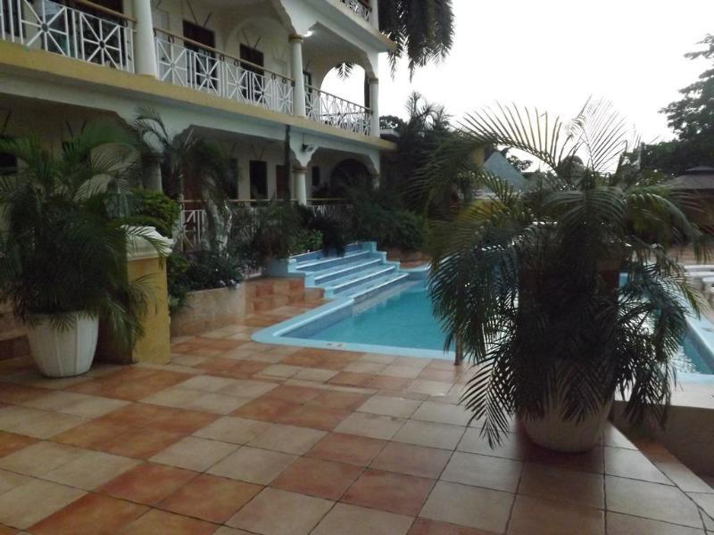 מונטגו ביי Grandiosa Hotel מראה חיצוני תמונה